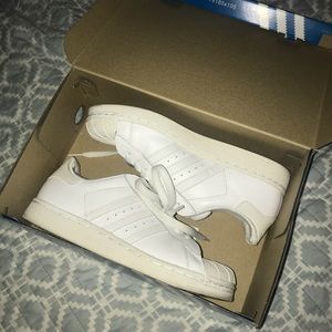ADIDAS classic white youth sz4.5